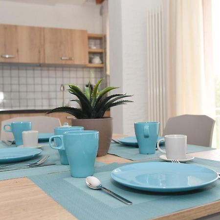 Blue Apartment - A Due Passi Dal Lago, Parcheggio Privato Lazise Eksteriør billede