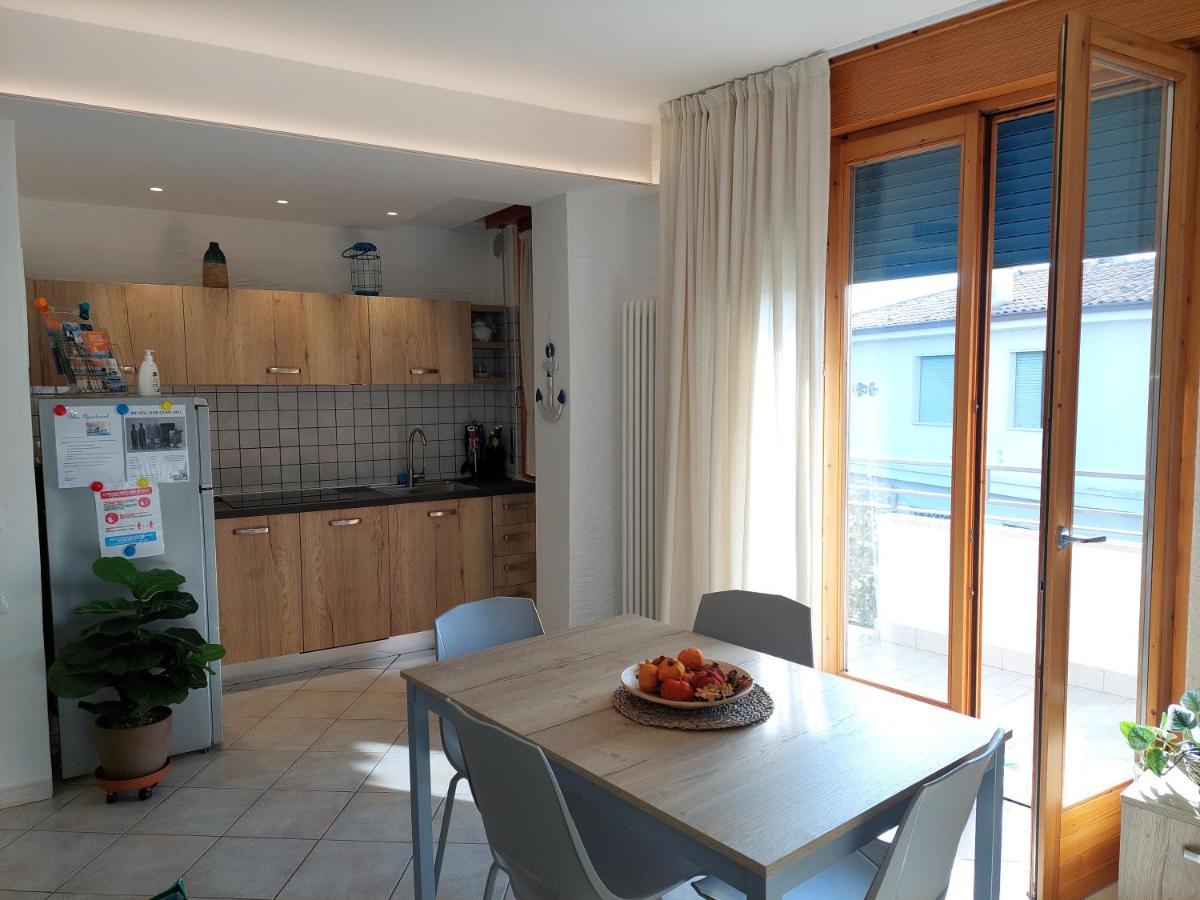 Blue Apartment - A Due Passi Dal Lago, Parcheggio Privato Lazise Eksteriør billede